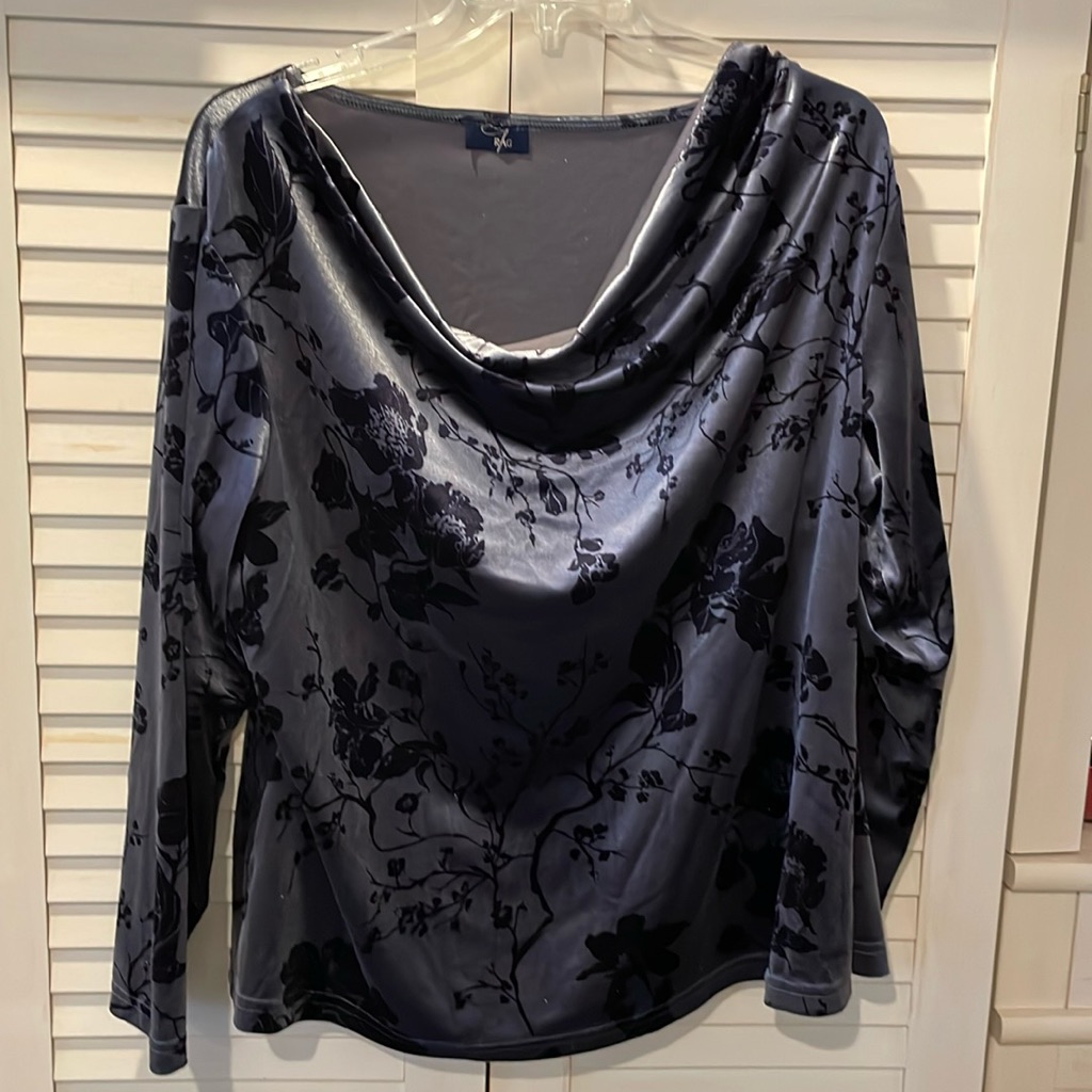 Rag Brand Womens Velour Long Sleeve Top
